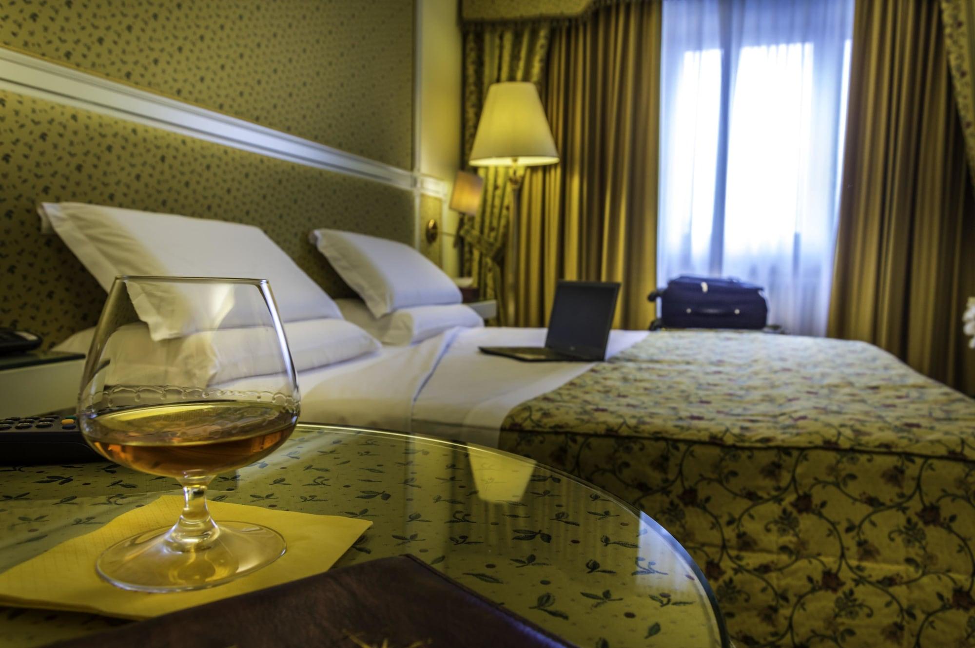 Hotel La Bussola Novara Esterno foto