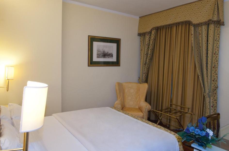 Hotel La Bussola Novara Esterno foto