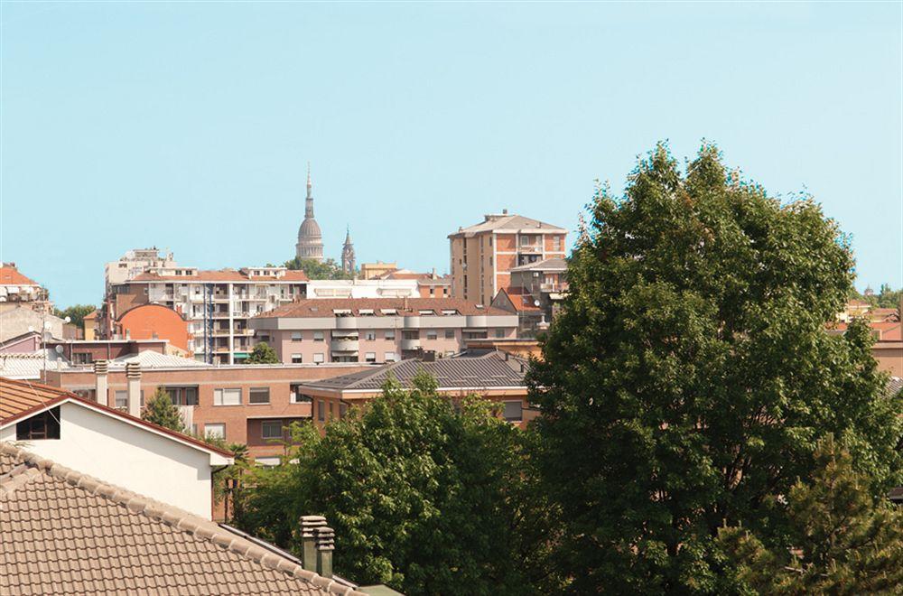 Hotel La Bussola Novara Esterno foto